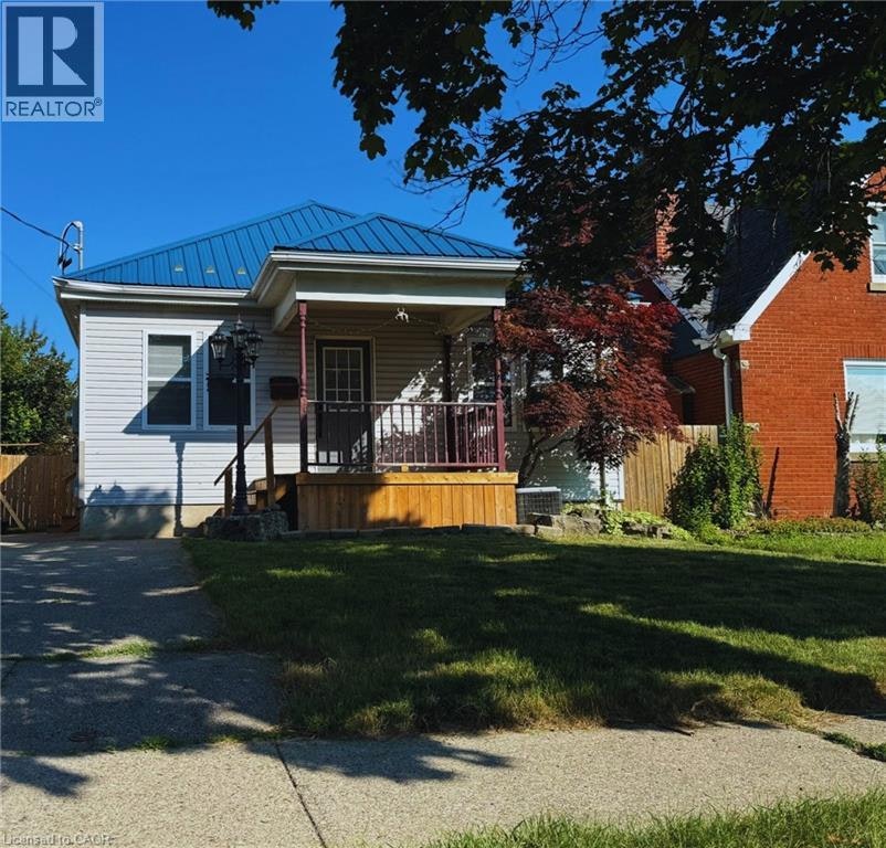 63 Mintern Avenue, Brantford, ON, N3S 1L2