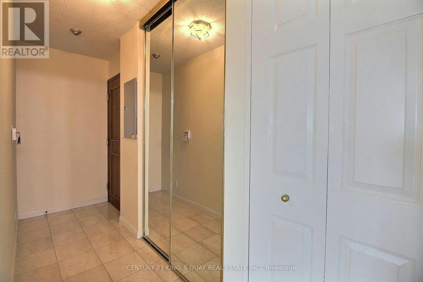 1701-8 Lee Centre Drive, Toronto, ON, M1H 3H8 - 11