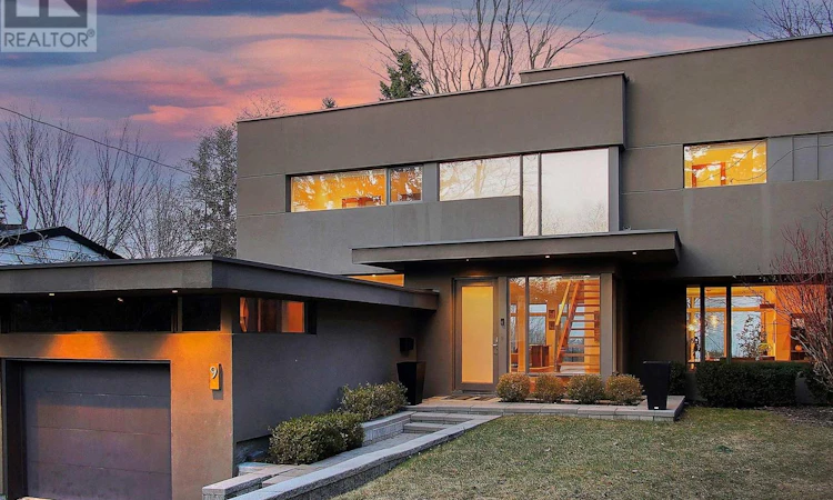 9 Fenwood Heights