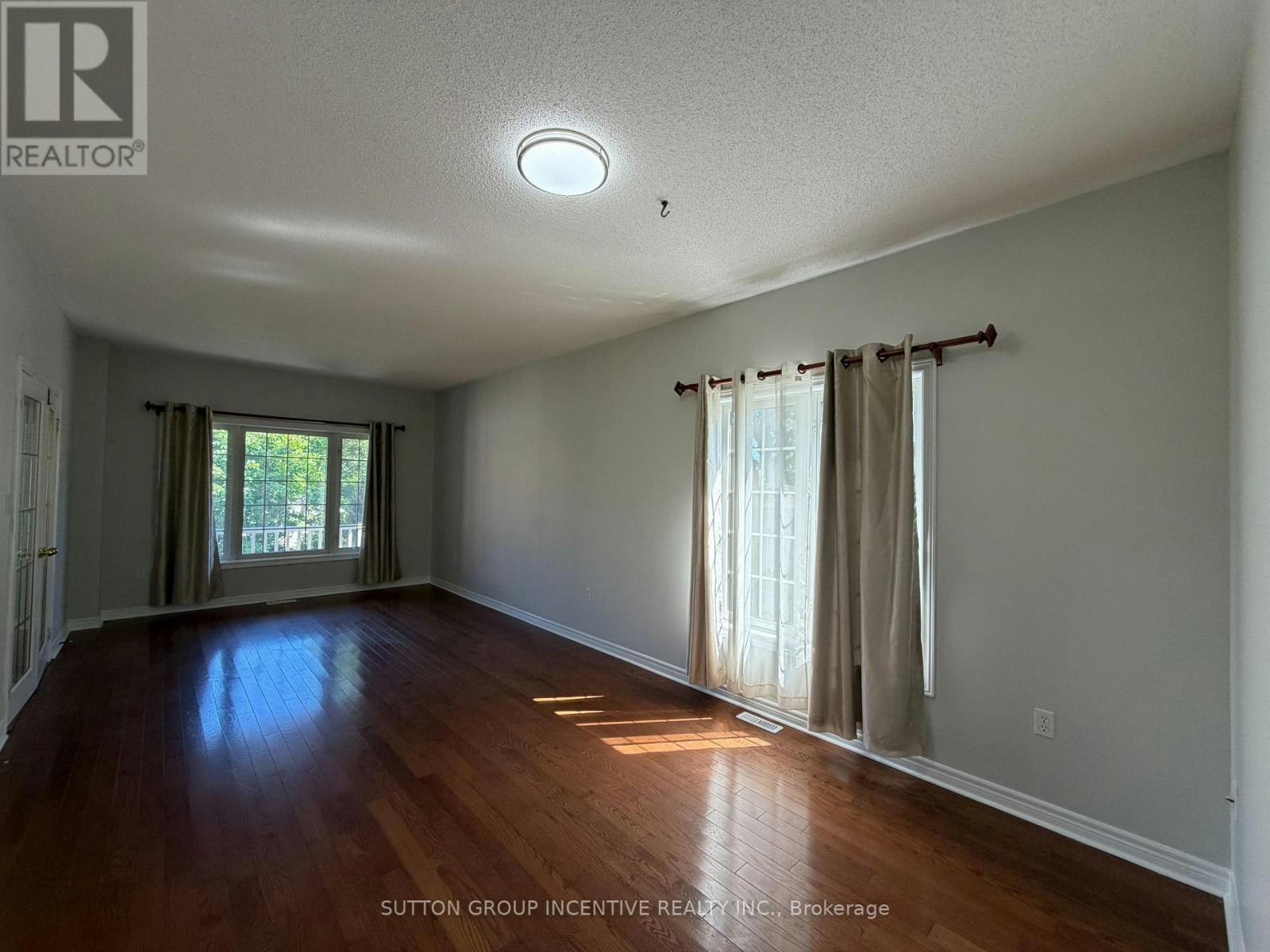 1 Buman Court, Barrie, ON, L4N 0L3 - 7