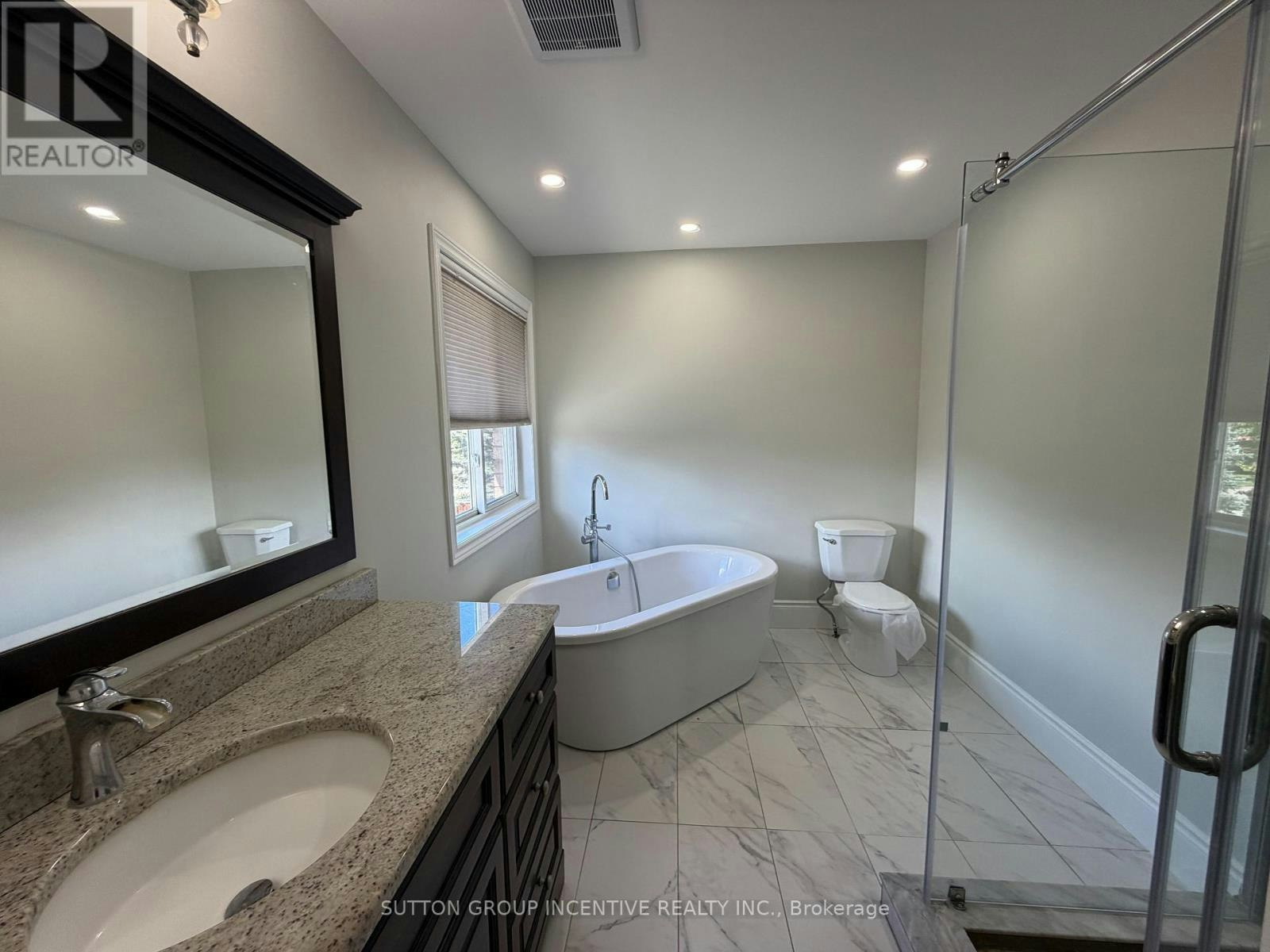 1 Buman Court, Barrie, ON, L4N 0L3 - 16