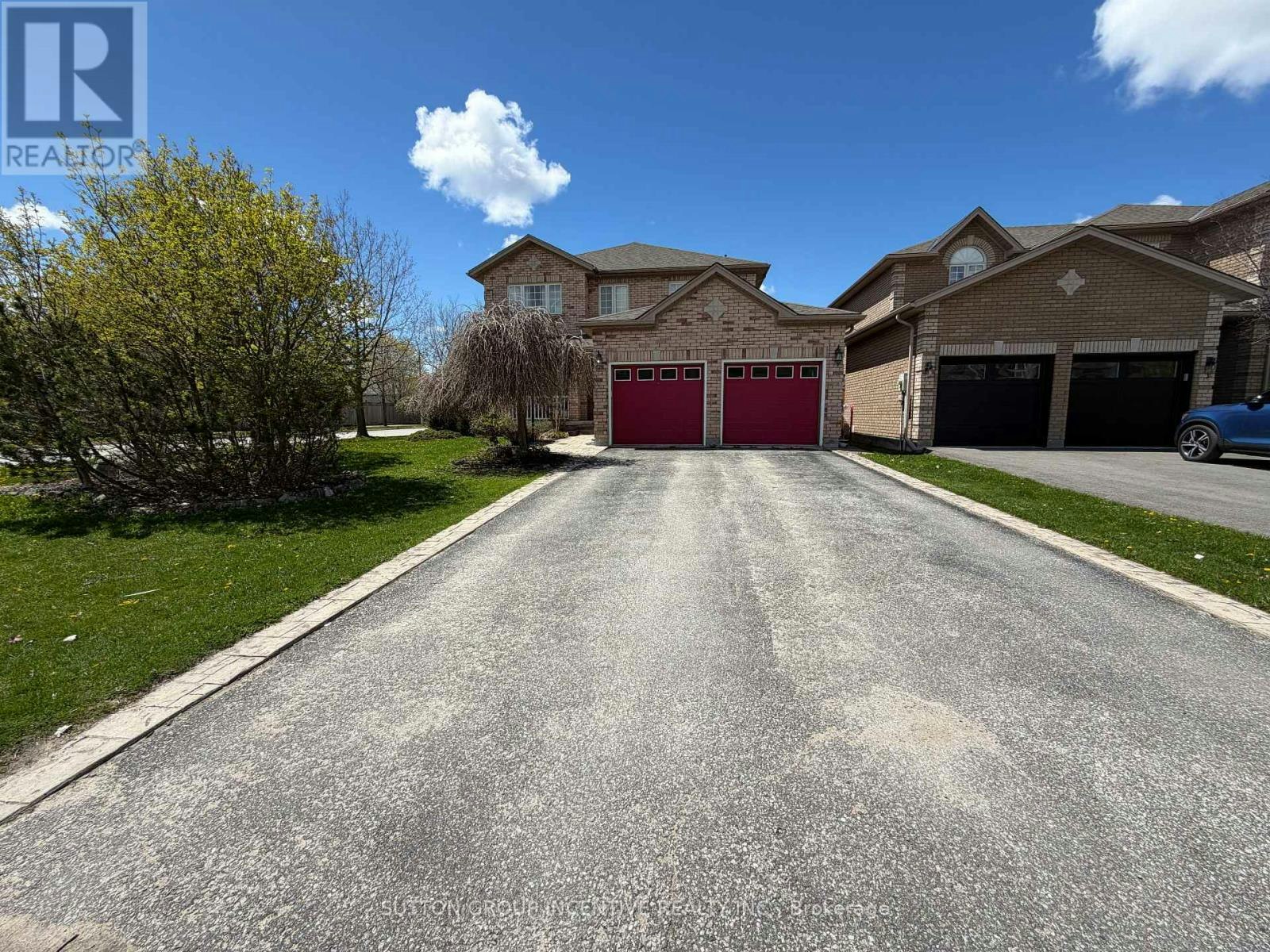1 Buman Court, Barrie, ON, L4N 0L3