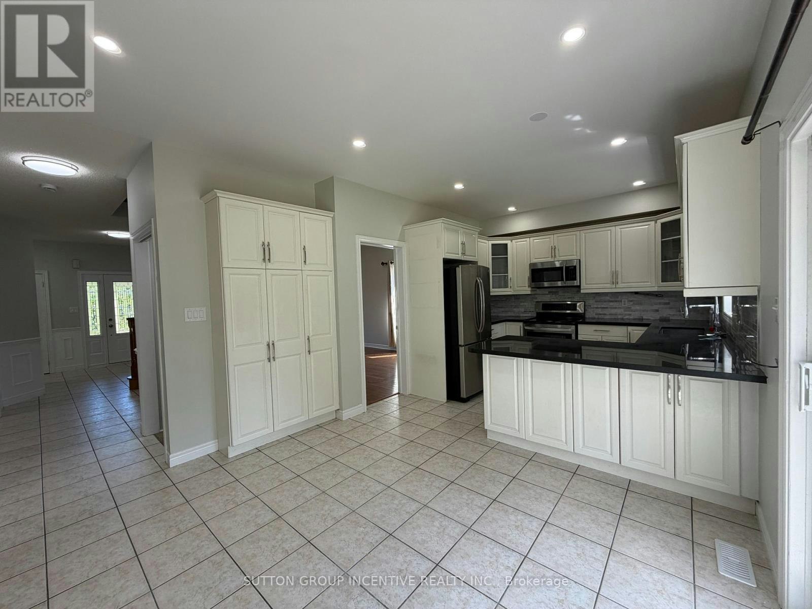 1 Buman Court, Barrie, ON, L4N 0L3 - 11
