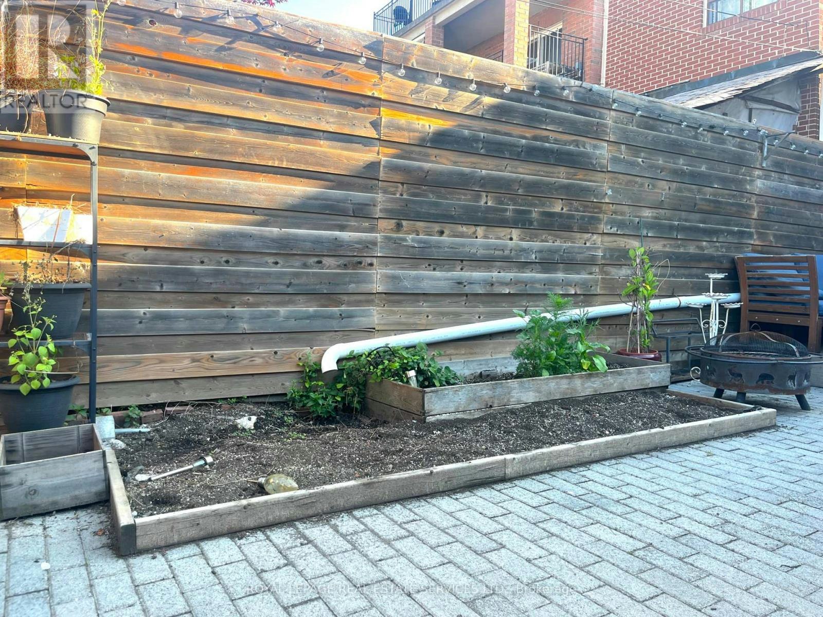 840 Ossington Avenue, Toronto, ON, M6G 3V1 - 14