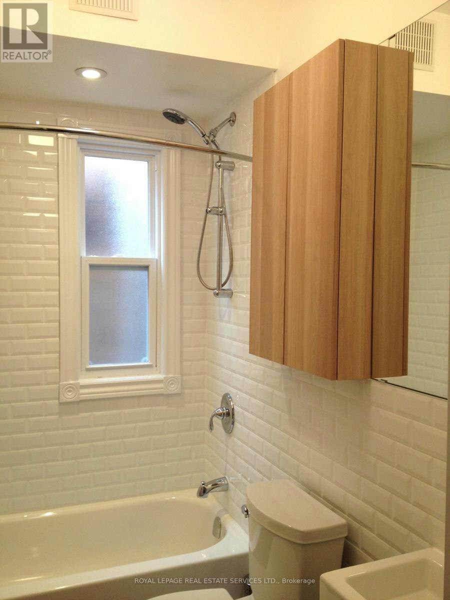 840 Ossington Avenue, Toronto, ON, M6G 3V1 - 6