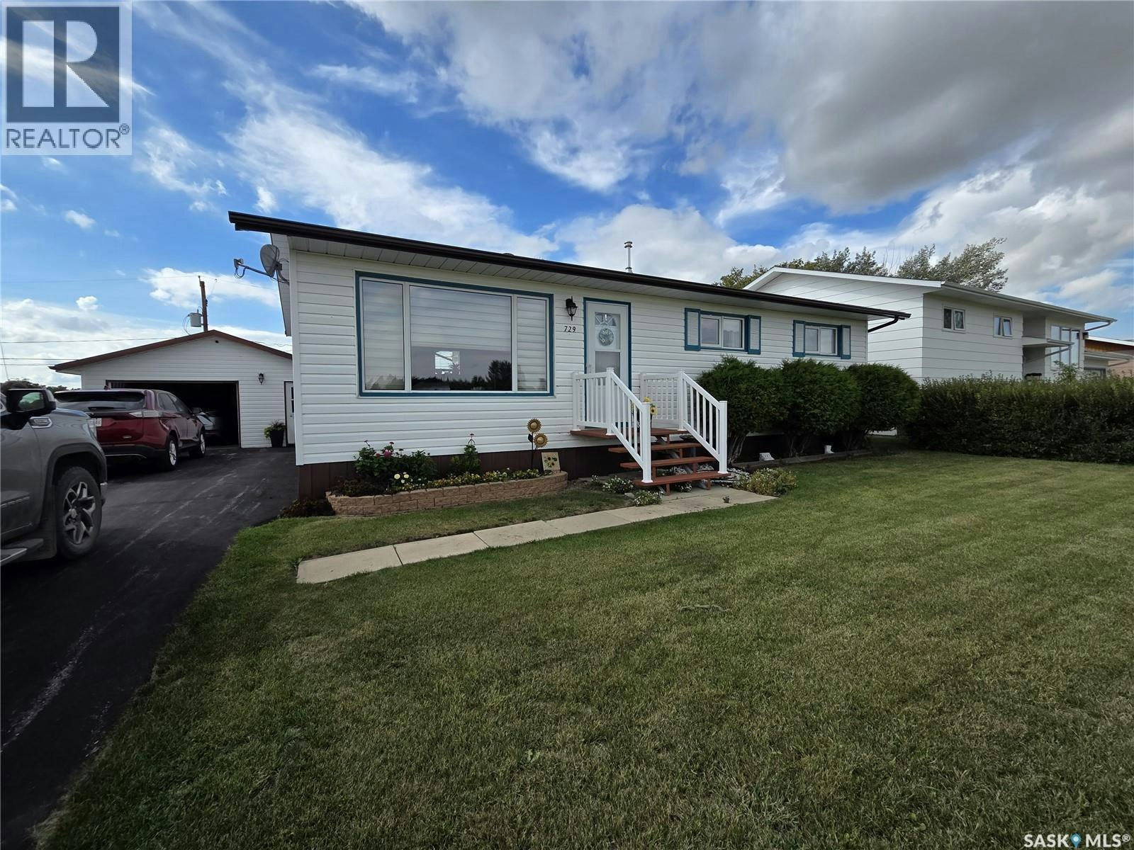 729-729 4th Street NE, Wadena, SK, S0A 4J0