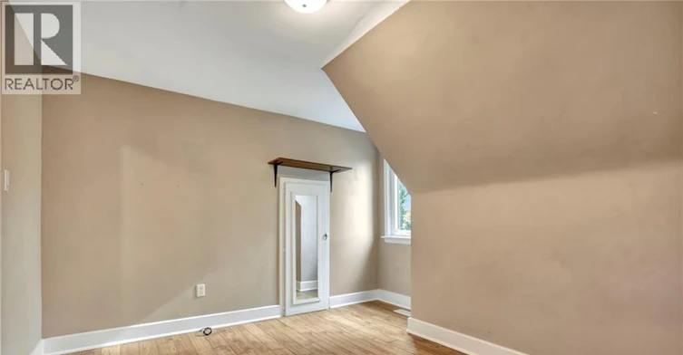 121 King Street, Hamilton, ON, L8G 1L2 - 21