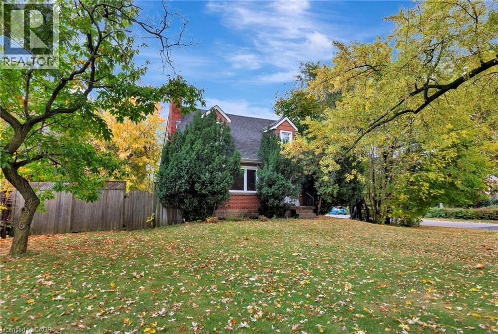 121 King Street, Hamilton, ON, L8G 1L2 - 2