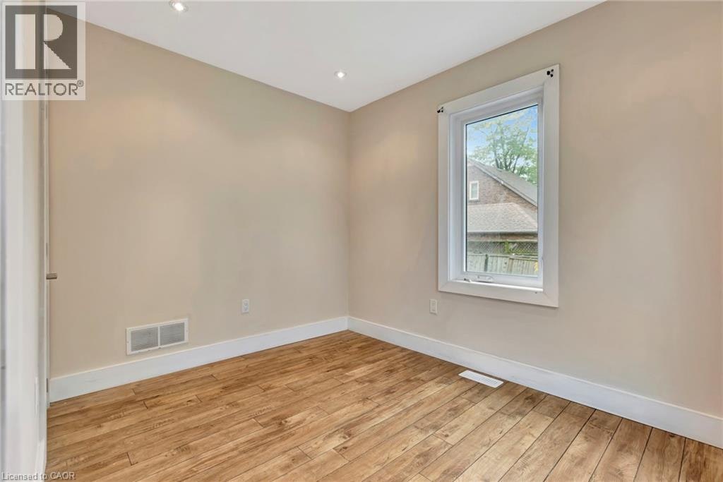 121 King Street, Hamilton, ON, L8G 1L2 - 17