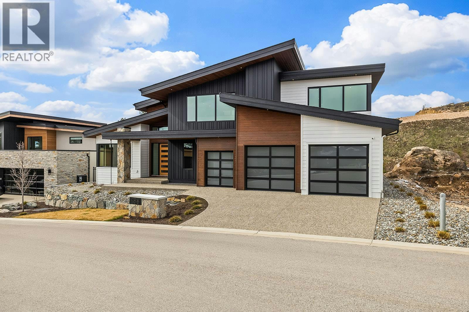 188 Wildsong Crescent - 3