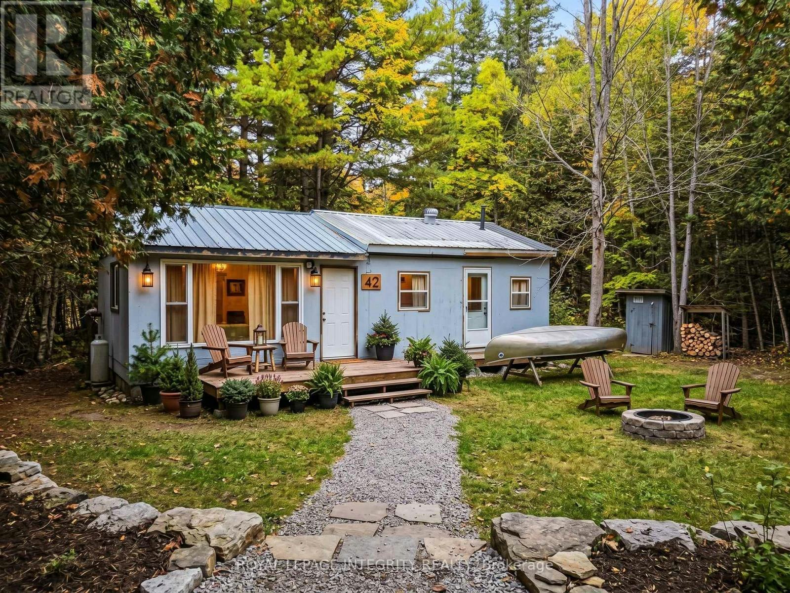 665 Bathurst Line E, Tay Valley, ON, K0G 1M0