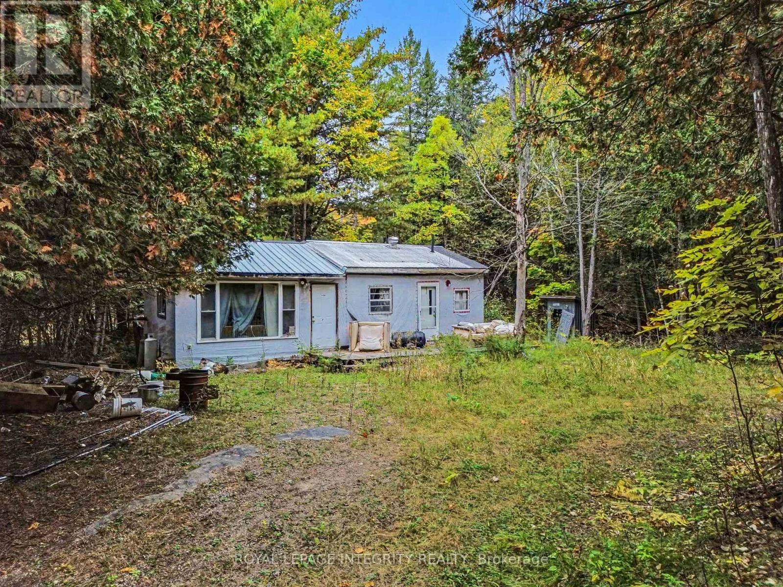 665 Bathurst Line E, Tay Valley, ON, K0G 1M0