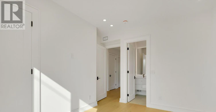 50 Glen Echo Road, Toronto, ON, M4N 2E3 - 22