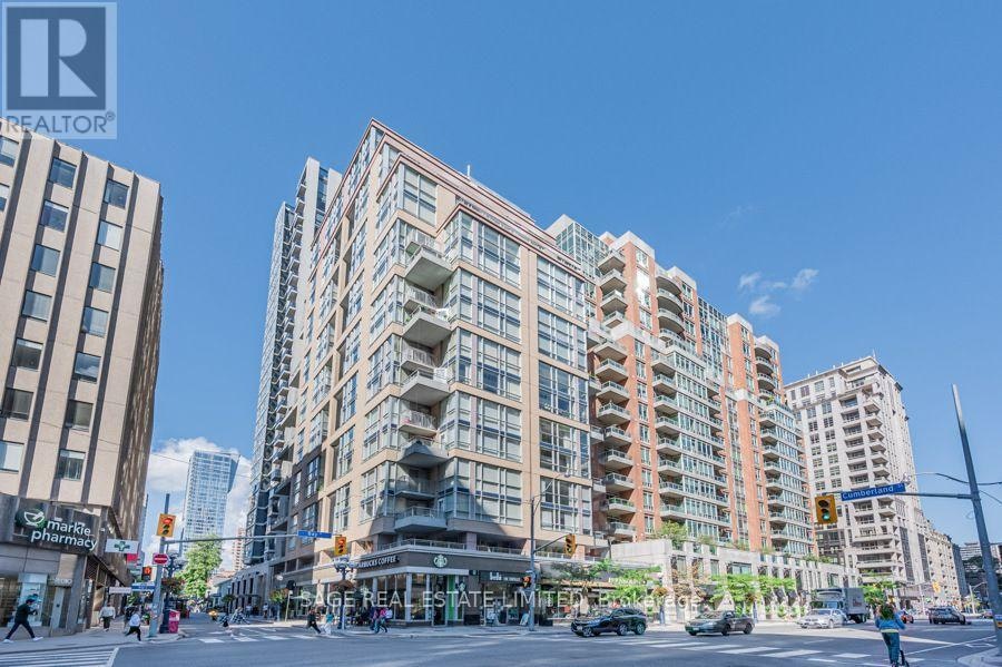 303-80 Cumberland Street, Toronto, ON, M5R 3V1