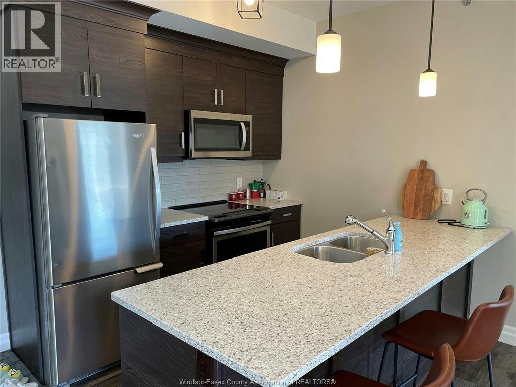 208-5840 Newman, Lasalle, ON, N9H 1S3 - 3