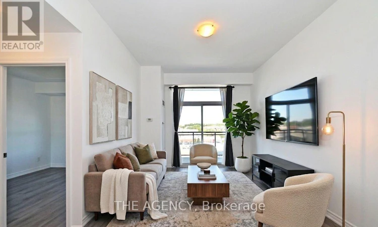 809-11611 Yonge Street