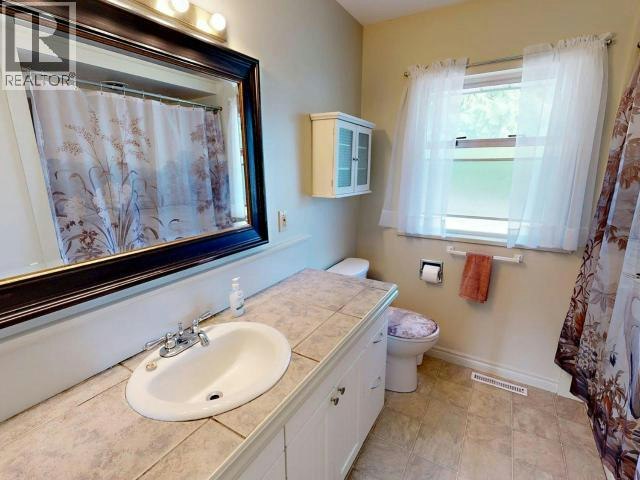 7139 Barnet Street, Powell River, BC, V8A 1Z9 - 14