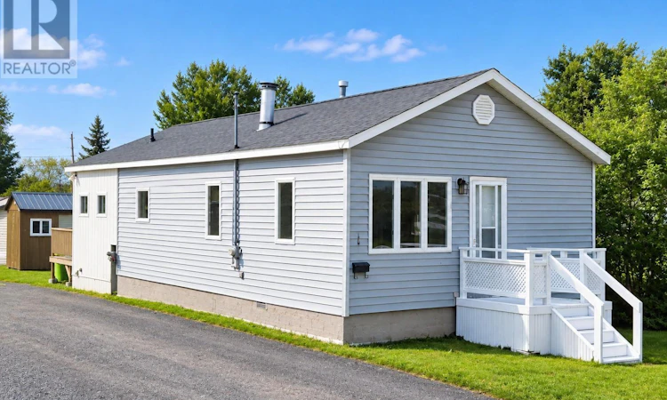 161 Churchill Avenue