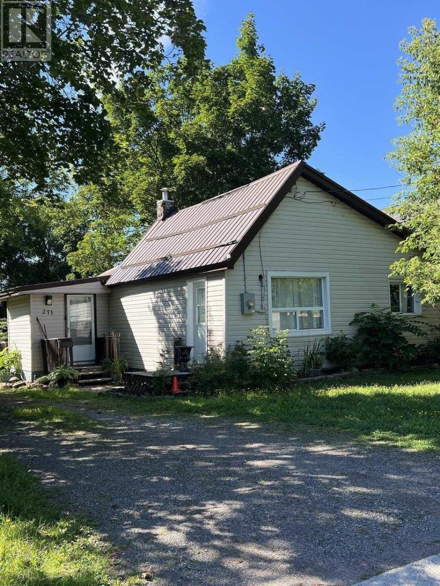 271 Spruce Street, Sault Ste. Marie, ON, P6B 2H2