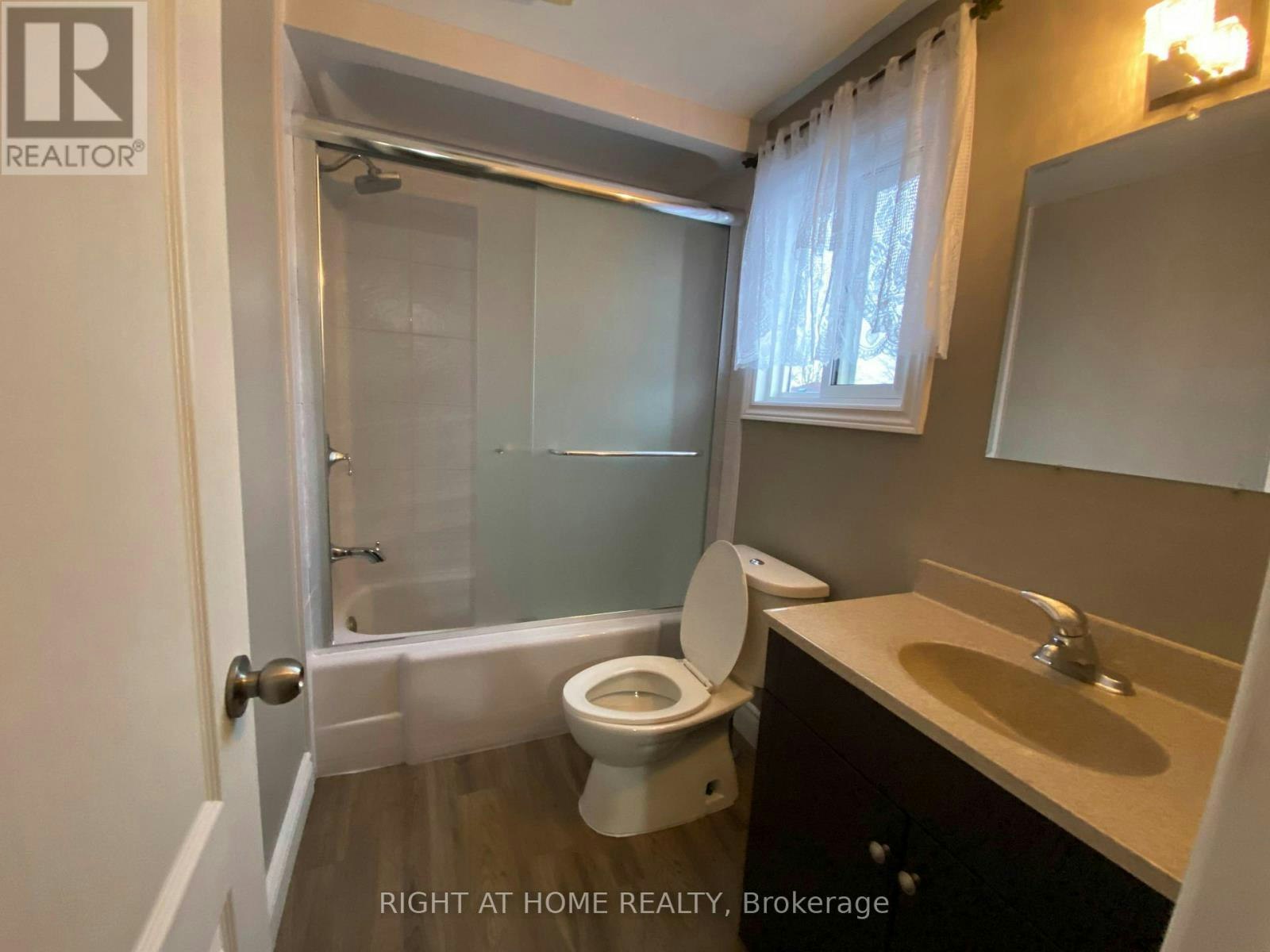 792 Homeview Road, London, ON, N6C 5S6 - 12