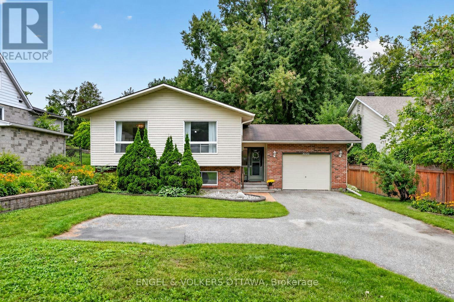 3620 Albion Road S, Ottawa, ON, K1T 1A3