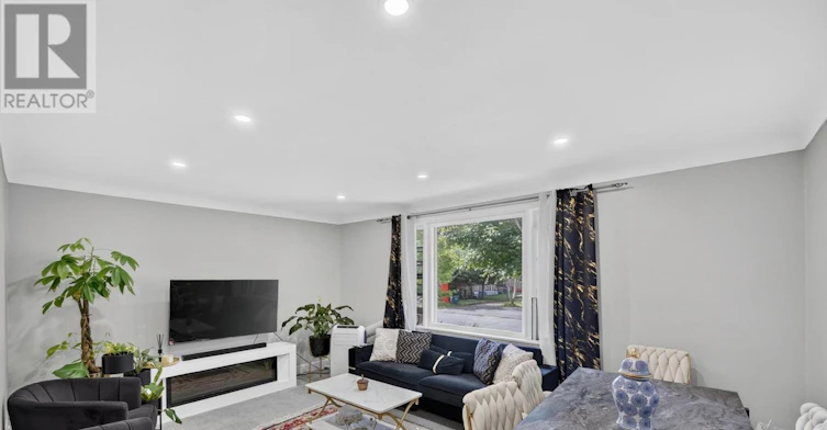 1-297 Royal Avenue, Ottawa, ON, K2A 1T6 - 4