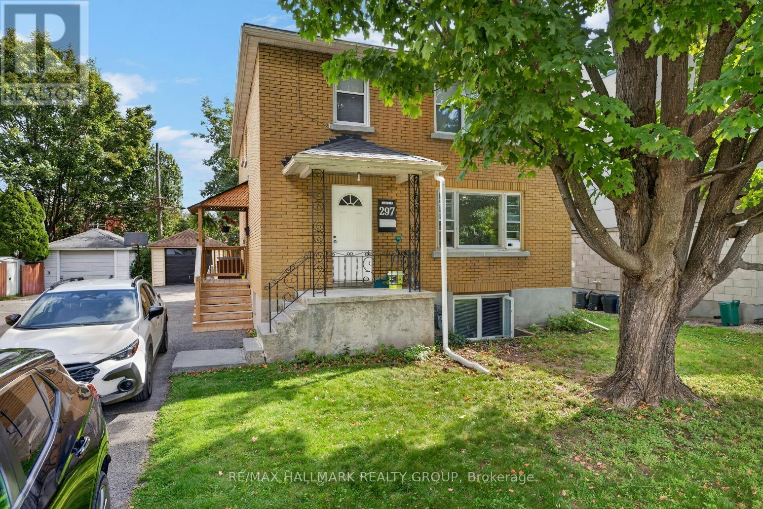 1-297 Royal Avenue, Ottawa, ON, K2A 1T6
