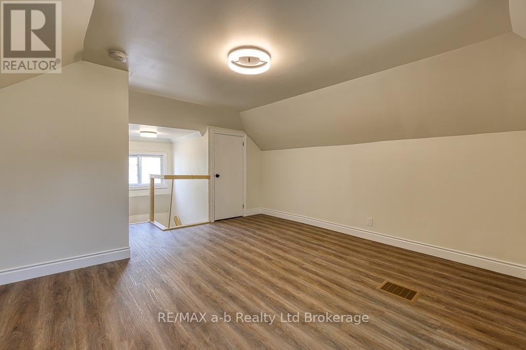 510 King Street, Woodstock, ON, N4S 1M8 - 16