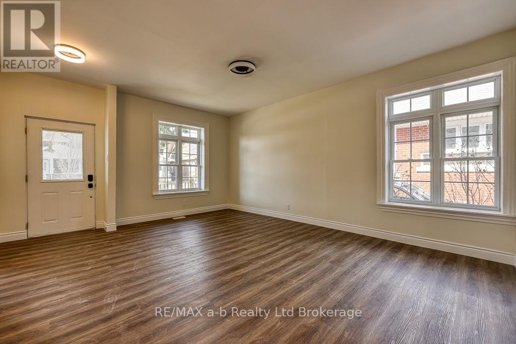 510 King Street, Woodstock, ON, N4S 1M8 - 5