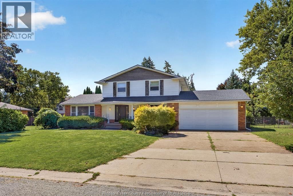 2477 Mark Avenue, Windsor, ON, N9E 2W2