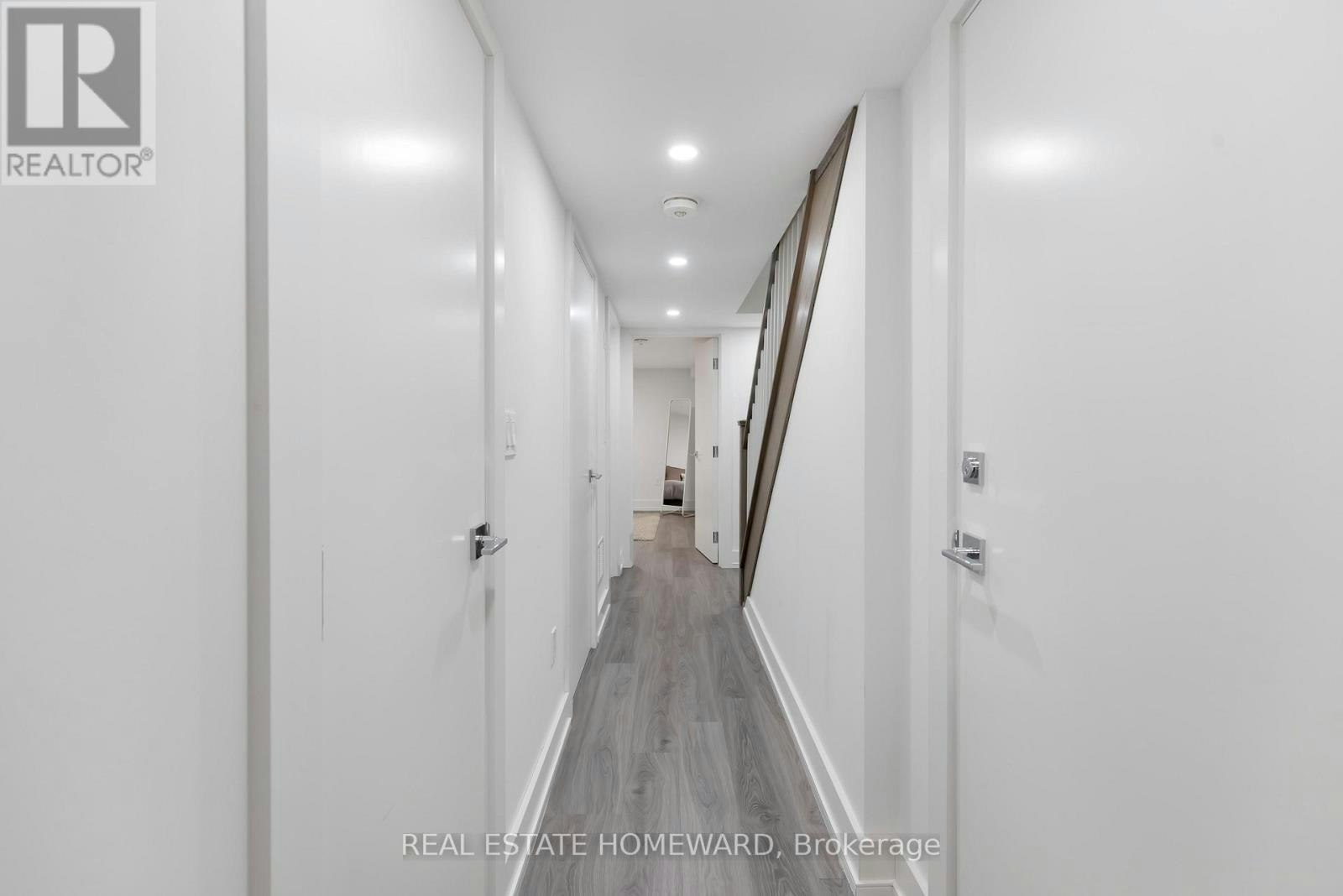 6 Halton Street, Toronto, ON, M6J 1R3 - 21