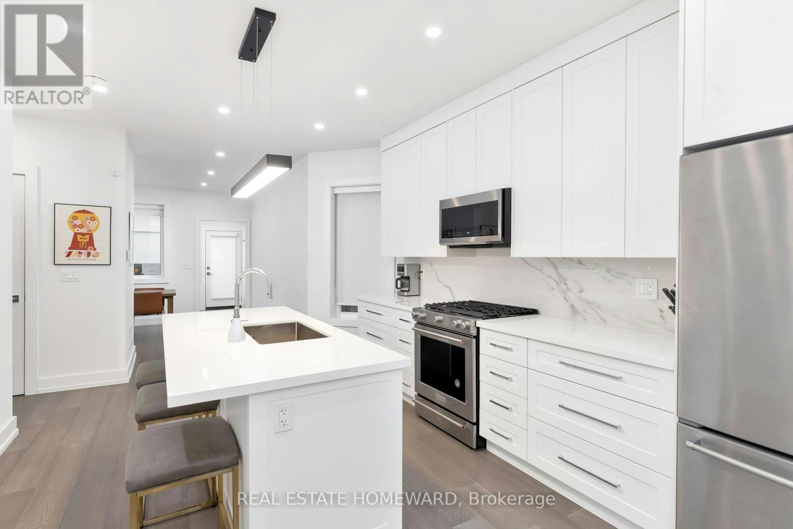 6 Halton Street, Toronto, ON, M6J 1R3 - 14