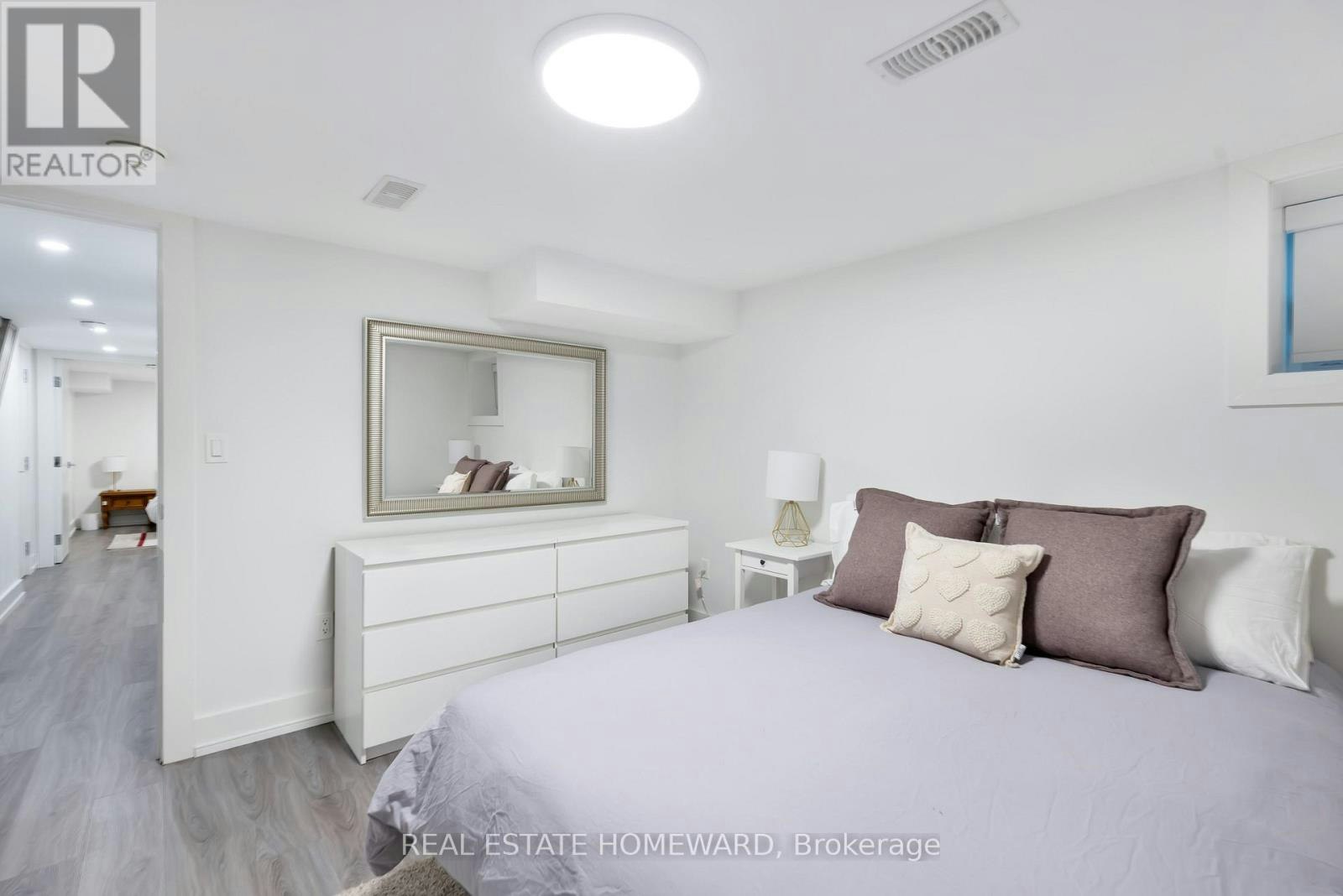 6 Halton Street, Toronto, ON, M6J 1R3 - 26