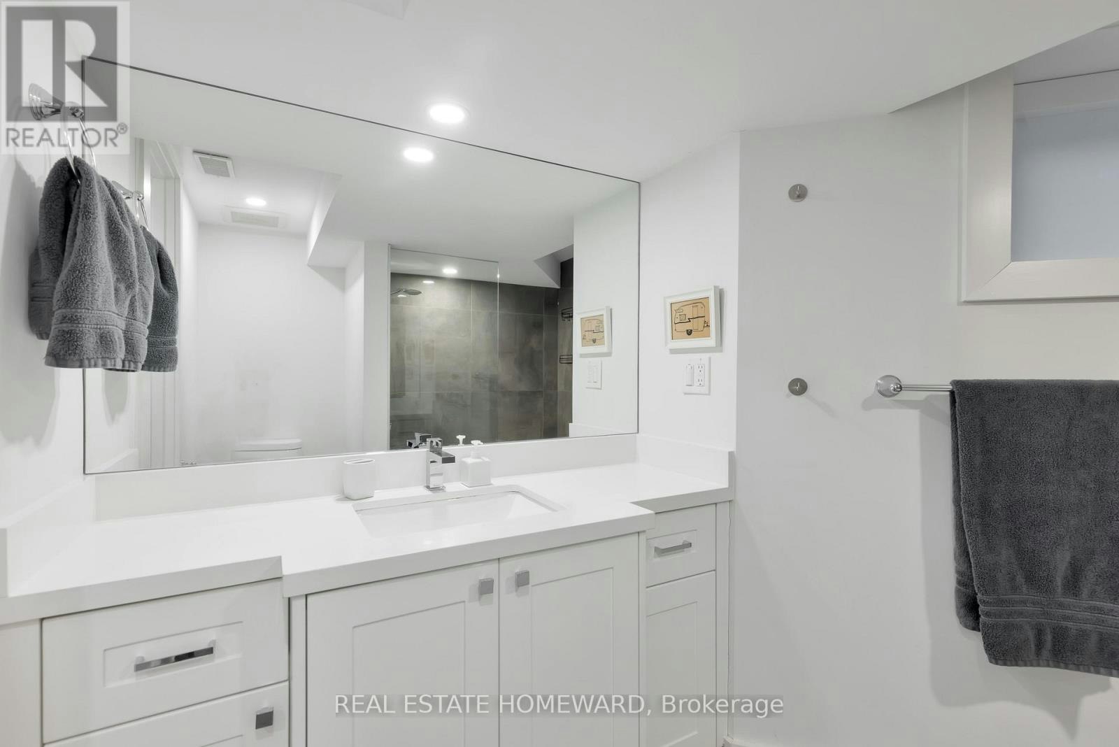 6 Halton Street, Toronto, ON, M6J 1R3 - 23