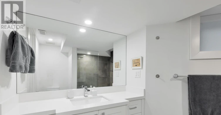 6 Halton Street, Toronto, ON, M6J 1R3 - 23