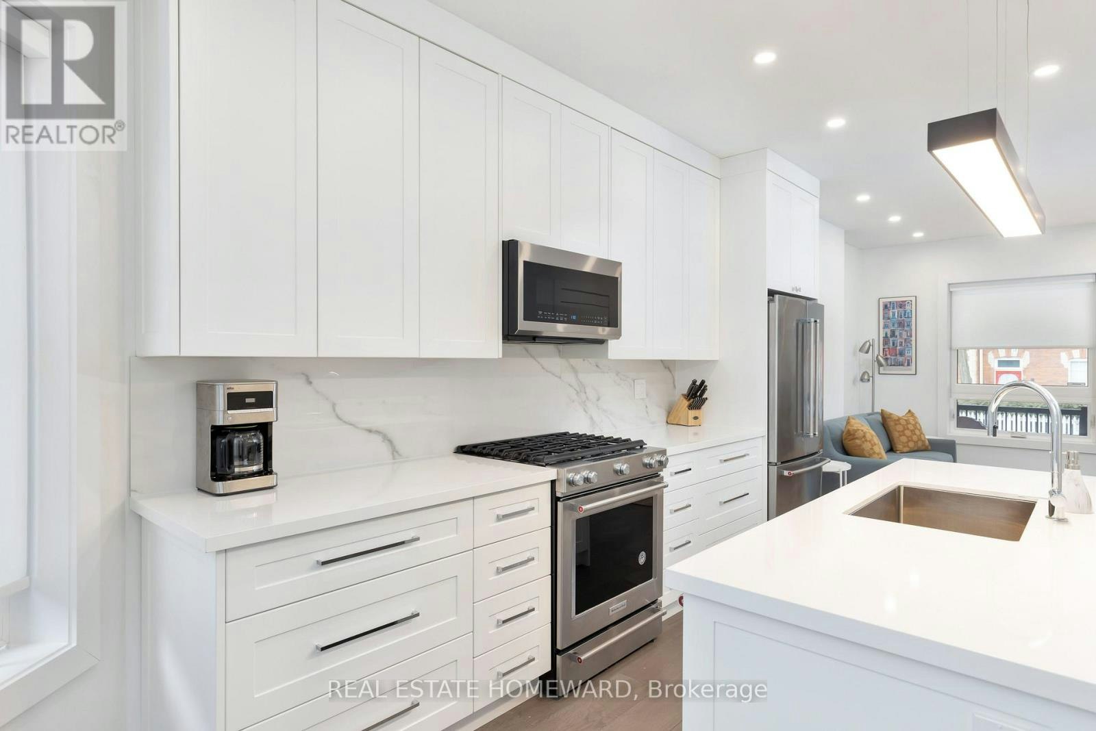 6 Halton Street, Toronto, ON, M6J 1R3 - 7