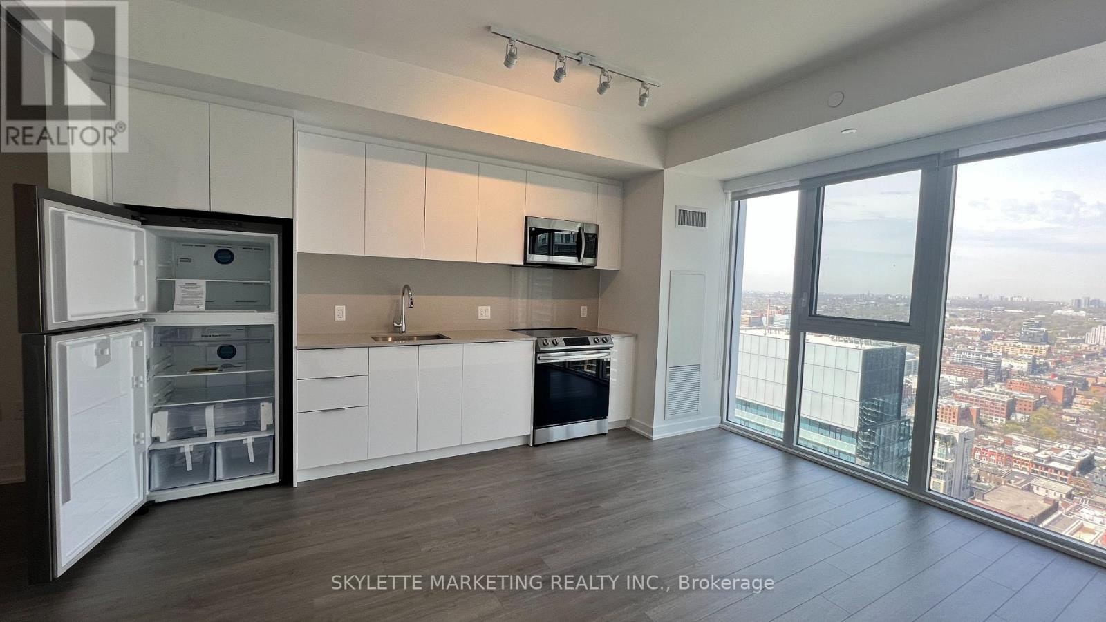 3801-357 King Street W, Toronto, ON, M5V 0S7 - 34