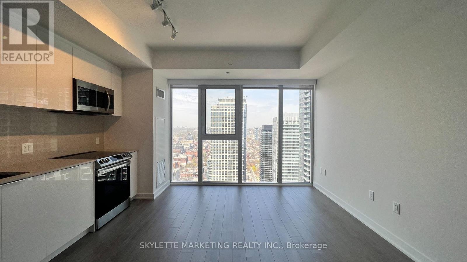 3801-357 King Street W, Toronto, ON, M5V 0S7 - 3