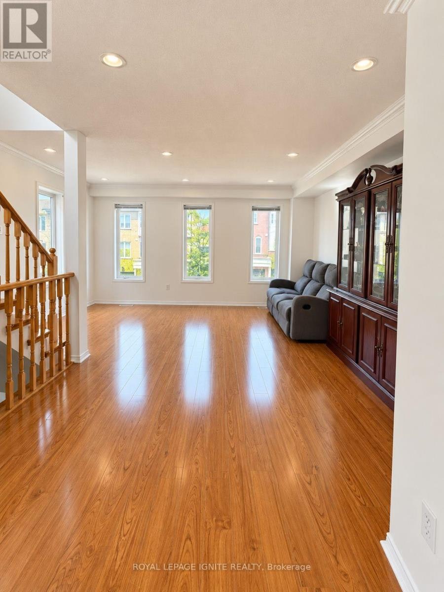 15 Mcgonigal Lane, Ajax, ON, L1T 4H1 - 10