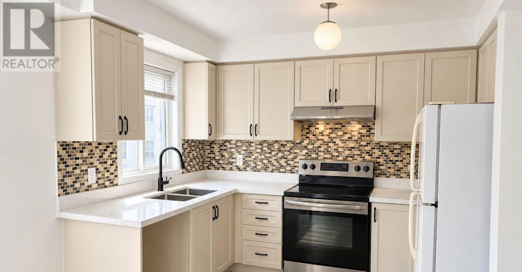 15 Mcgonigal Lane, Ajax, ON, L1T 4H1 - 14
