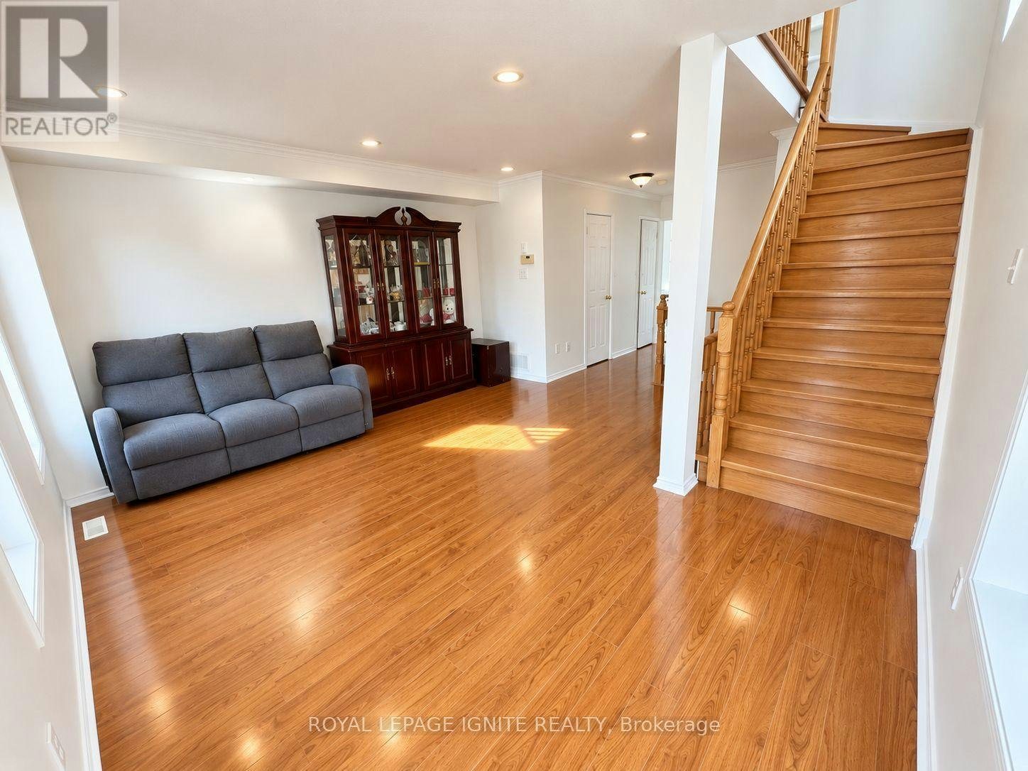 15 Mcgonigal Lane, Ajax, ON, L1T 4H1 - 11