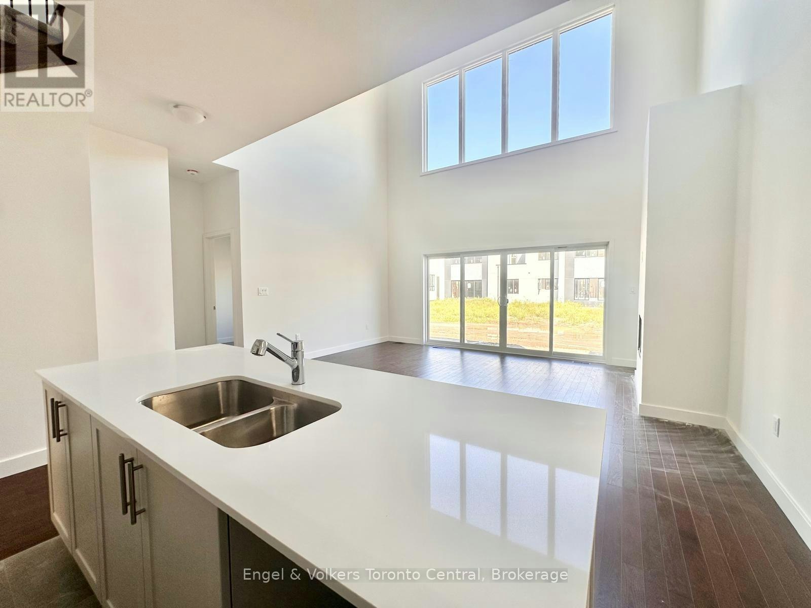 184 Stoneleigh Drive, Blue Mountains, ON, L9Y 5T9 - 2