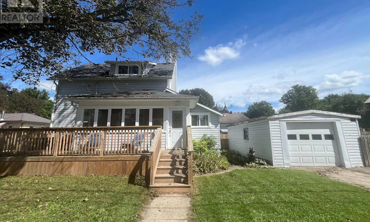 35 5th Street S