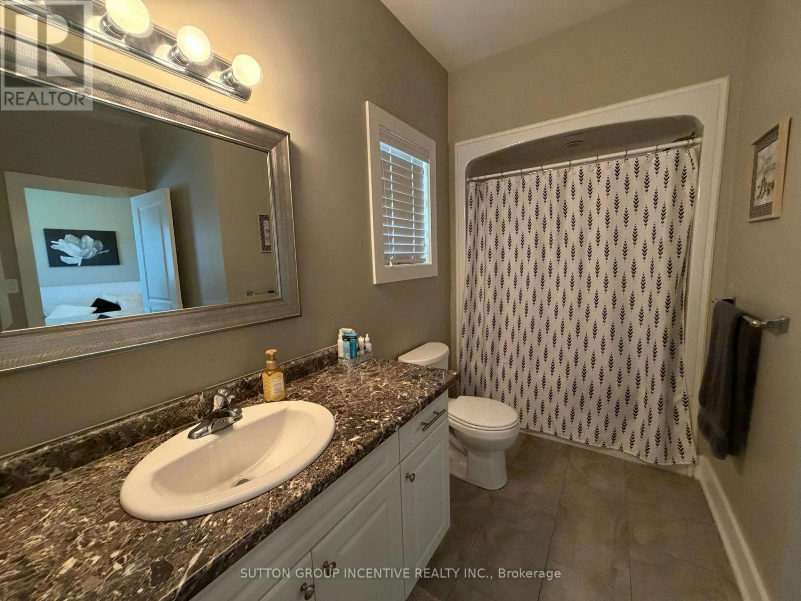 3929 Wood Avenue, Severn, ON, L3V 6H3 - 12