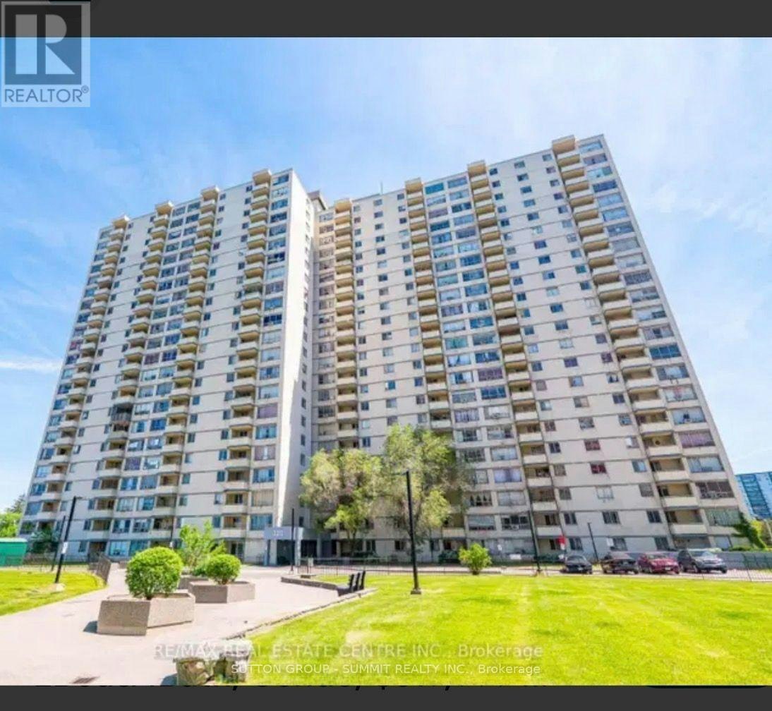 1111-320 Dixon Road E, Toronto, ON, M9R 1S8
