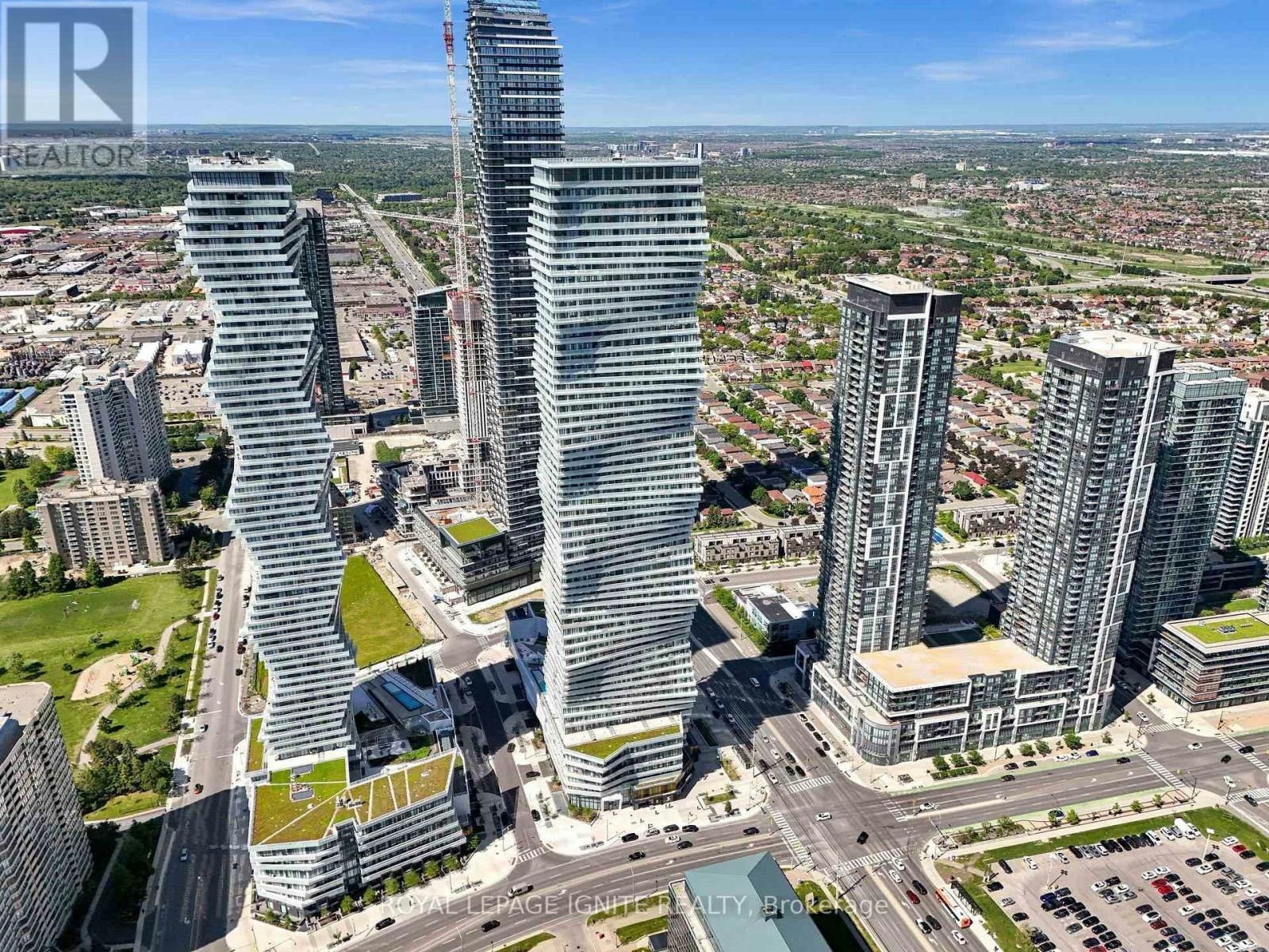 3301-3900 Confederation Parkway, Mississauga, ON, L5B 0M3
