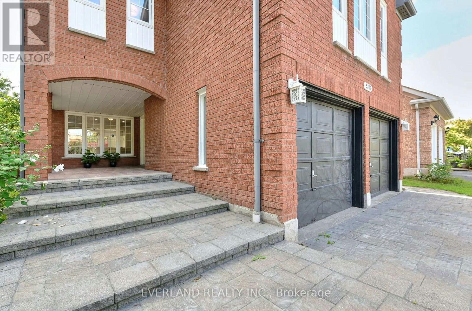 5386 Middlebury Drive N, Mississauga, ON, L5M 5E6