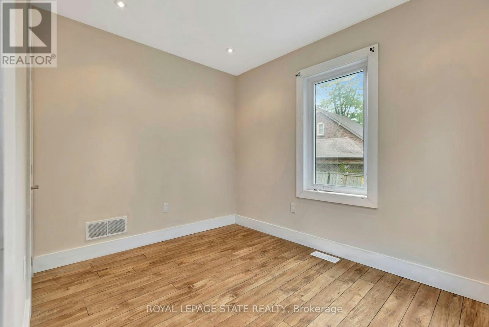 121 King Street E, Hamilton, ON, L8G 1L2 - 13