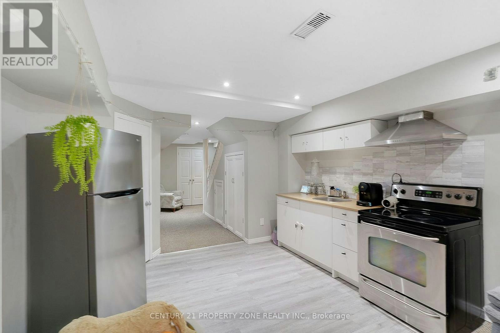 550 Stonehenge Drive, Hamilton, ON, L9K 0B2 - 32