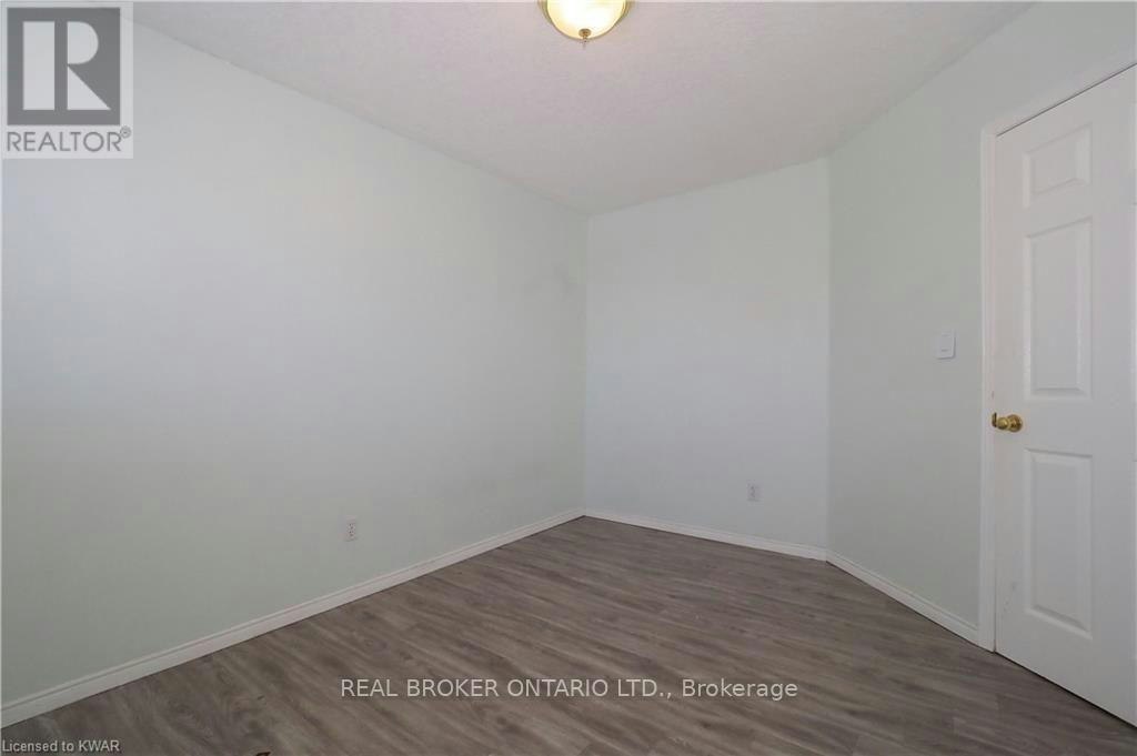 A-258 Inverhuron Crescent, Waterloo, ON, N2V 2H5 - 23